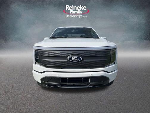 Oxford White 2025 Ford F-150 Lightning LARIAT