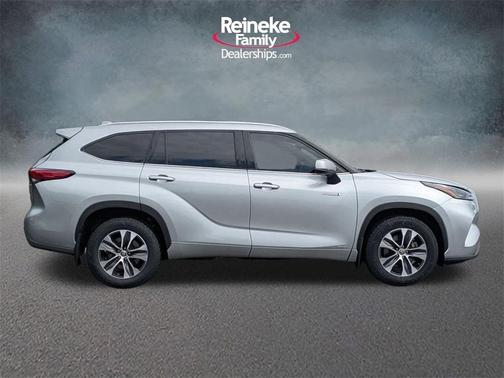 2021 Toyota Highlander Hybrid XLE