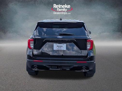 Agate Black Metallic 2022 Ford Explorer ST-Line