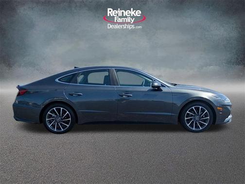 2022 Hyundai SONATA Limited