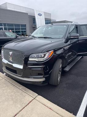 2022 Lincoln Navigator L Reserve