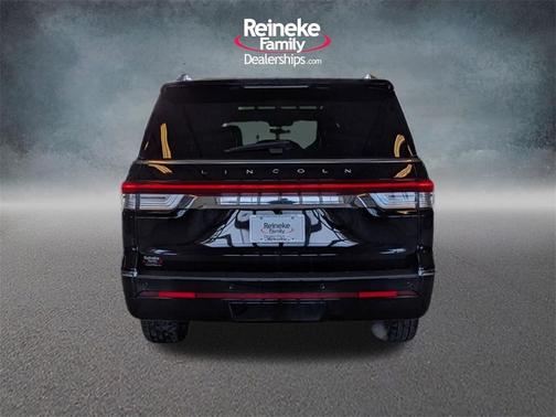 2022 Lincoln Navigator L Reserve