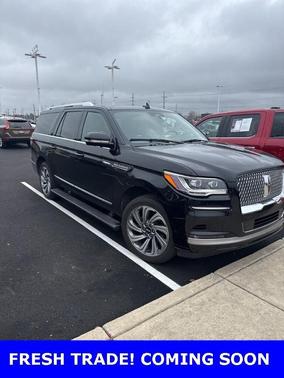 2022 Lincoln Navigator L Reserve