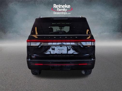 2022 Lincoln Navigator L Reserve