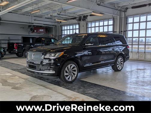 2022 Lincoln Navigator L Reserve