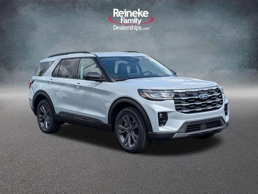 Space White Metallic 2026 Ford Explorer Active
