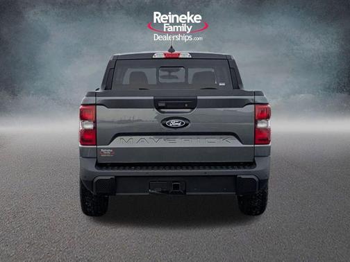 Carbonized Gray Metallic 2026 Ford Maverick Lariat