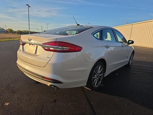 2017 Ford Fusion Energi SE Luxury