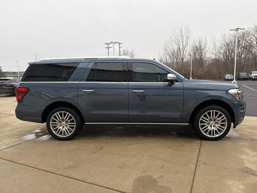 2022 Ford Expedition Max Platinum