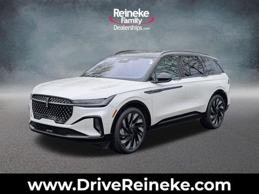 White Platinum Clearcoat Metallic 2025 Lincoln Nautilus Reserve