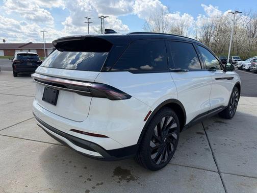 2025 Lincoln Nautilus Reserve