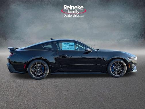 2025 Ford Mustang Dark Horse
