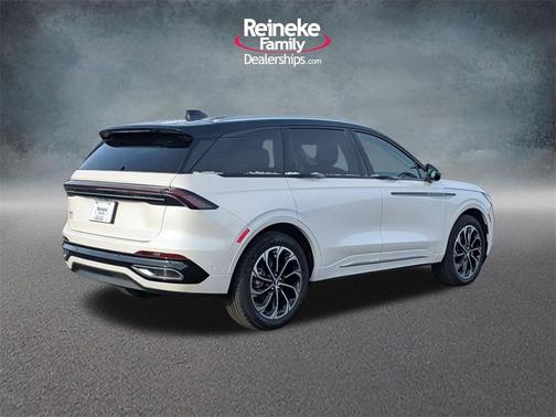 2024 Lincoln Nautilus Reserve