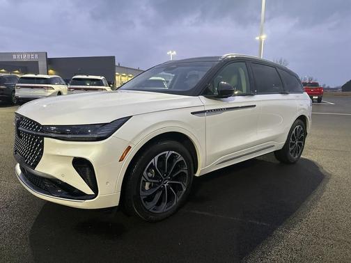 2024 Lincoln Nautilus Reserve