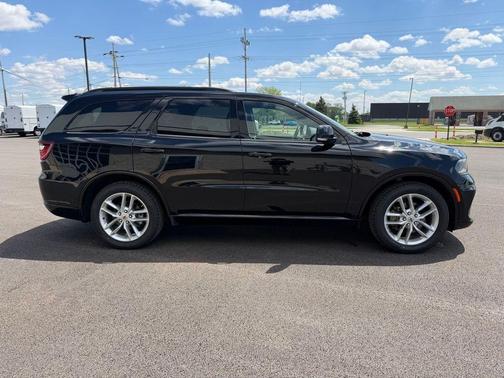 DB Black Crystal Clearcoat 2024 Dodge Durango GT