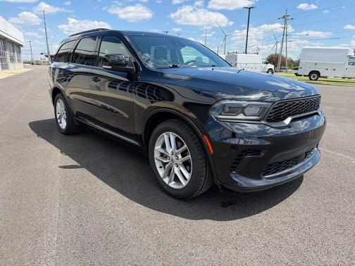 DB Black Crystal Clearcoat 2024 Dodge Durango GT
