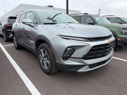 Sterling Gray Metallic 2025 Chevrolet Blazer LT