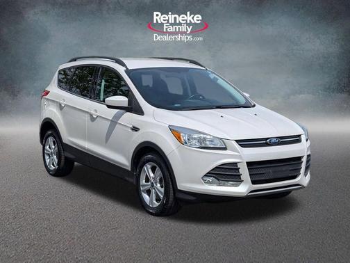 White Platinum 2014 Ford Escape SE