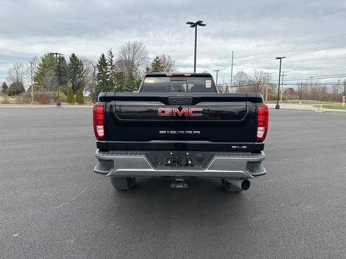 2024 GMC Sierra 2500 SLE