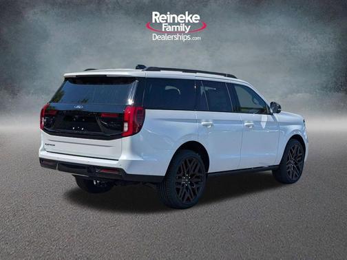 Star White 2026 Ford Expedition Platinum