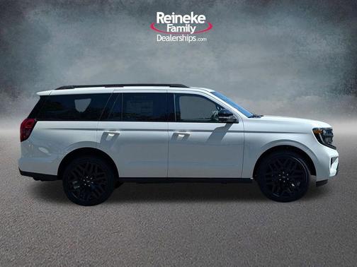 Star White 2026 Ford Expedition Platinum