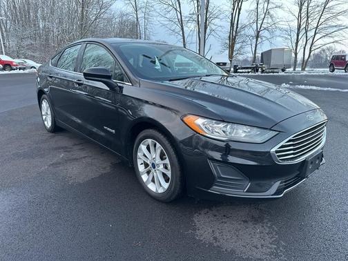 2019 Ford Fusion Hybrid SE