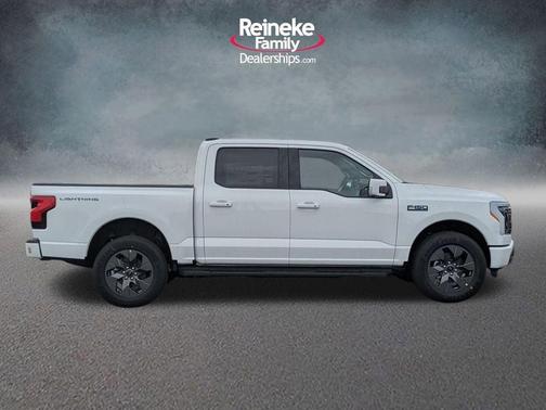 Oxford White 2025 Ford F-150 Lightning LARIAT