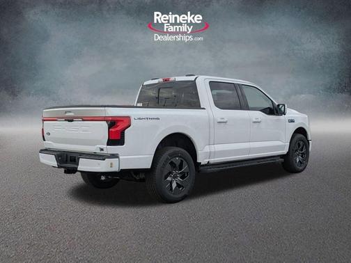 Oxford White 2025 Ford F-150 Lightning LARIAT