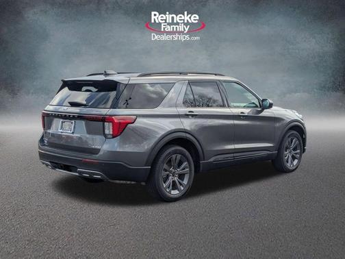 Carbonized Gray Metallic 2026 Ford Explorer Active