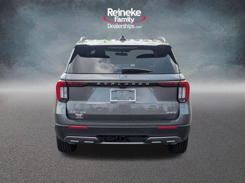 Carbonized Gray Metallic 2026 Ford Explorer Active