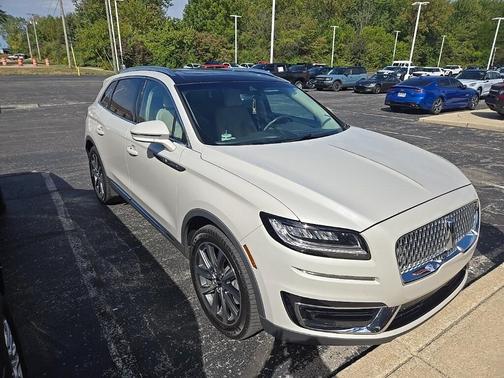 2019 Lincoln Nautilus Select