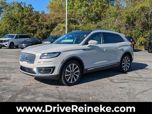2019 Lincoln Nautilus Select