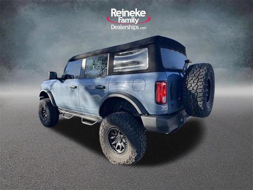 2023 Ford Bronco Base