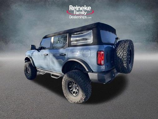 2023 Ford Bronco Base