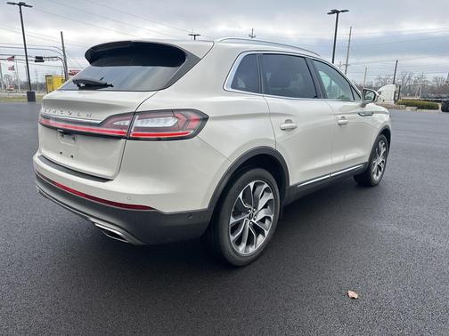 2022 Lincoln Nautilus Reserve