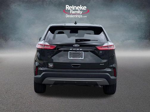 Forged Green Metallic 2024 Ford Edge SEL