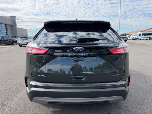 Forged Green Metallic 2024 Ford Edge SEL