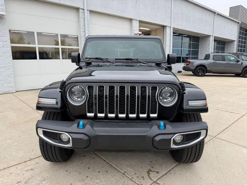 Black Clearcoat 2023 Jeep Wrangler 4xe Sahara