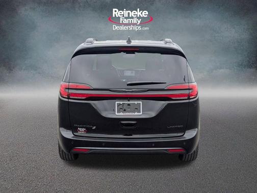 2026 Chrysler Pacifica Limited