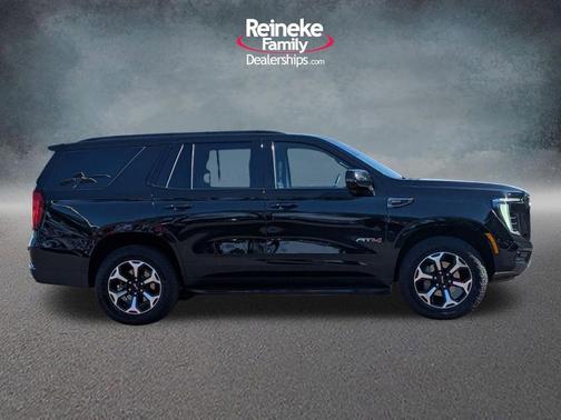Onyx Black 2025 GMC Yukon AT4