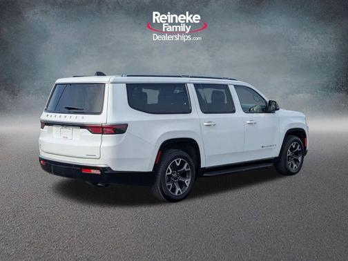 2024 Jeep Wagoneer L Series III