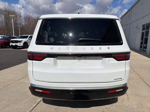 2024 Jeep Wagoneer L Series III