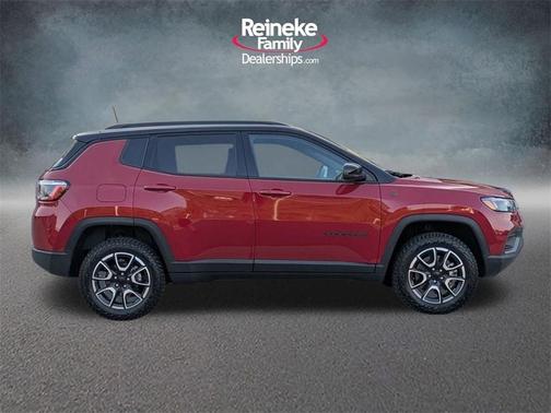 2024 Jeep Compass Trailhawk