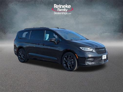2021 Chrysler Pacifica Touring-L