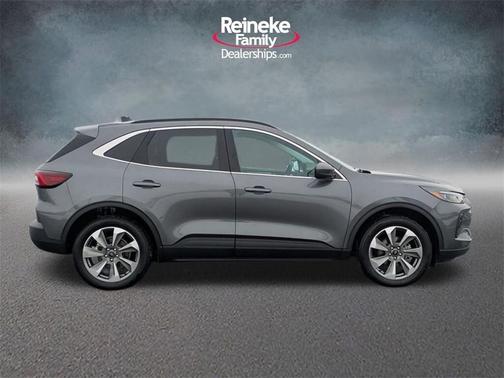 2025 Ford Escape Platinum