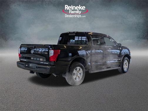 2018 Nissan Titan SV