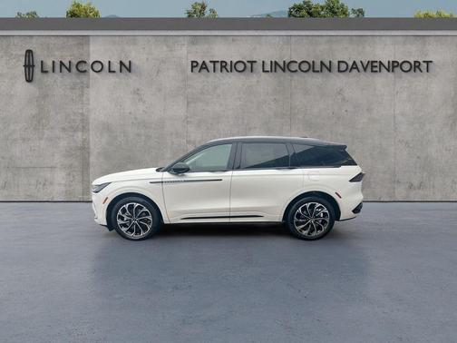 2025 Lincoln Nautilus Reserve