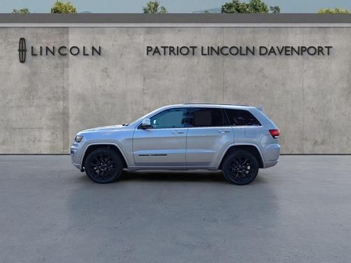 2017 Jeep Grand Cherokee Altitude