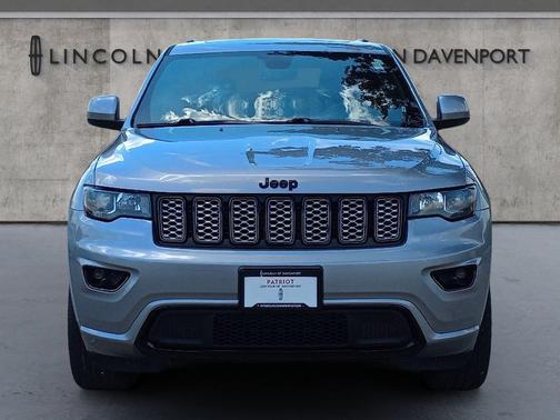 2017 Jeep Grand Cherokee Altitude