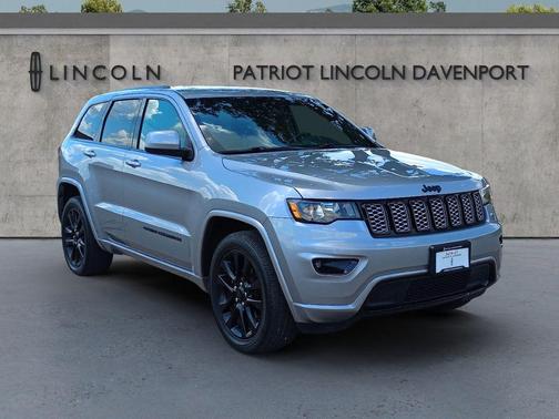 2017 Jeep Grand Cherokee Altitude